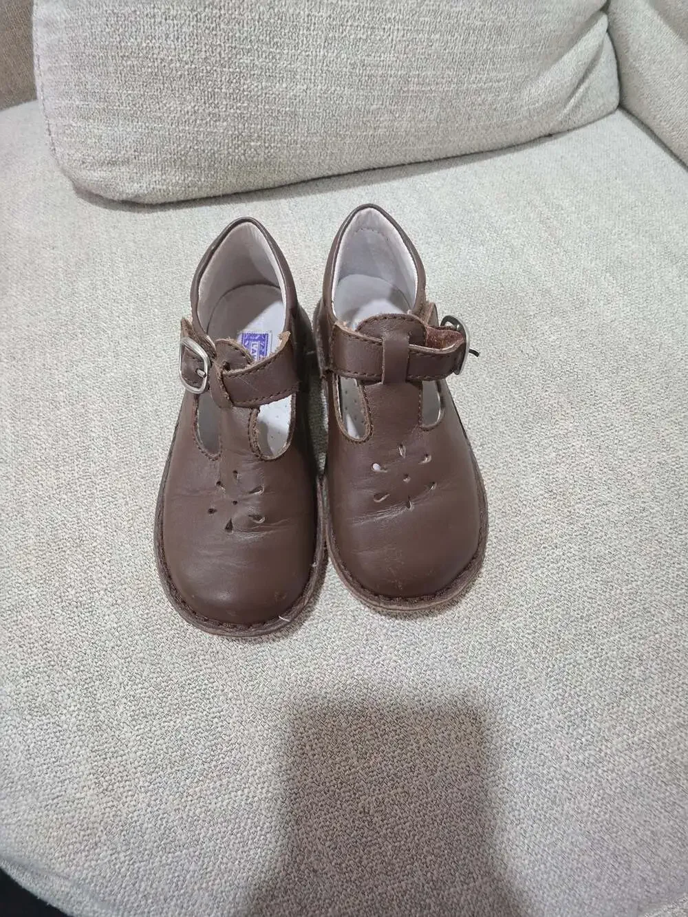 L'Amour Joy Classic Leather Stitch Down T-Strap Mary Jane